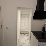 Cologne 20 Min Tram 1 Min, *