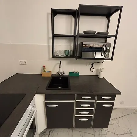 Cologne 20 Min Tram 1 Min, Appartement *