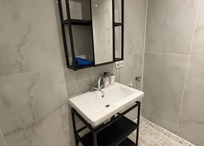 Cologne 20 Min Tram 1 Min, Appartement Niederdorla