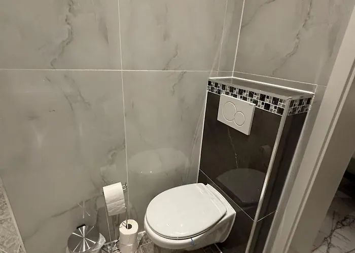 Appartement Cologne 20 Min Tram 1 Min, *